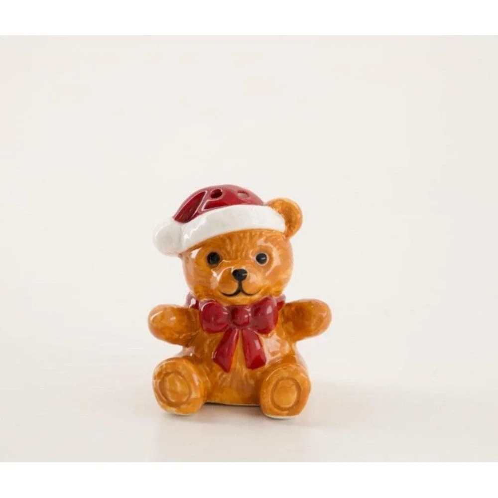Cracker Barrel Christmas Teddy Bear Salt and Pepper Ceramic Shakers NEW 2026